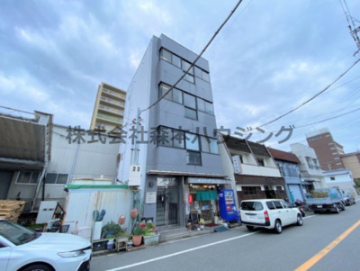 【外観】 | 　アリーナ長田 | 落ち着いた雰囲気の外観です