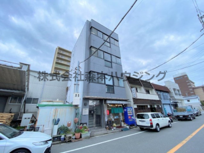 【外観】 | 　アリーナ長田 | 落ち着いた雰囲気の外観です