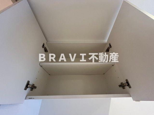 レジュールアッシュ谷町四丁目グランクラスの収納