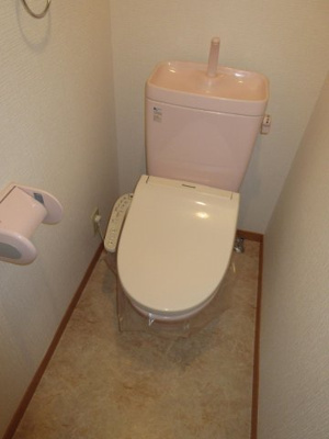 【トイレ】 | クウィーンウッド城西 | 別号室の写真になります。現況優先。