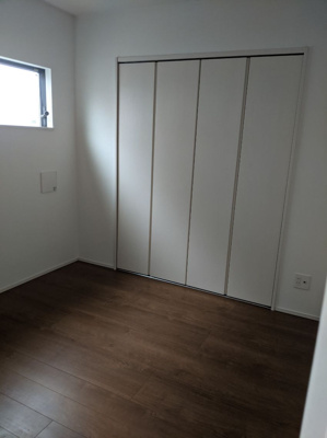 【洋室】 | メゾンクラッセ日赤通り | 別号室の写真になります。現況優先。