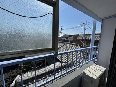 【バルコニー】 | サニーマンション | 開放的で明るい空間を演出してくれるバルコニーです