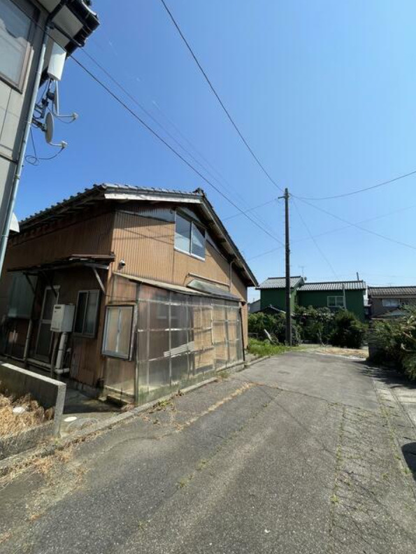 西蒲原郡弥彦村大字矢作4746-6  の外観