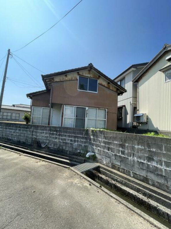 西蒲原郡弥彦村大字矢作4746-6  の外観