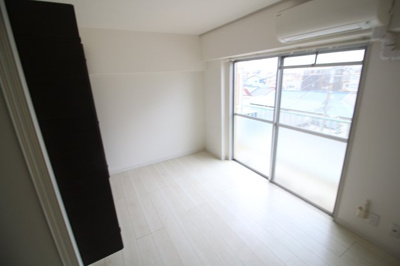 【洋室】 | ラムール高取