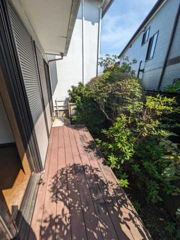 山本邸の庭