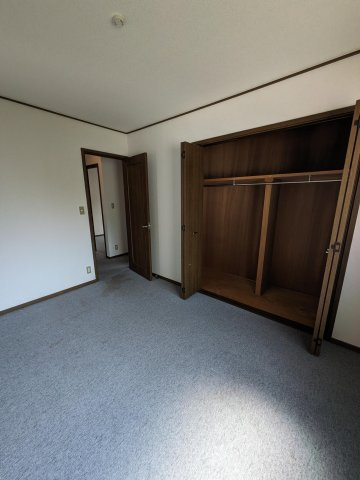 山本邸の居間・リビング