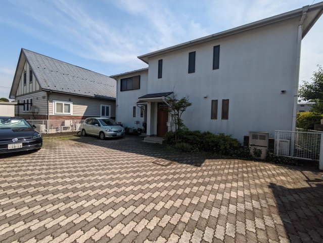 山本邸