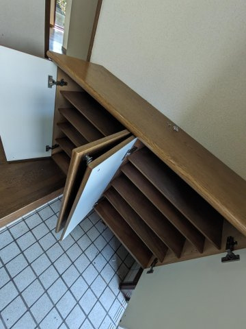 山本邸の内装