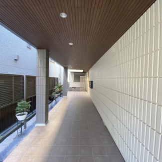 【エントランス】