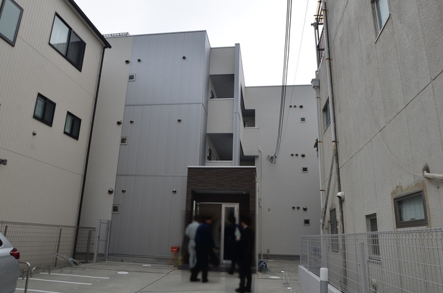 ワコーレヴィータ旗塚通の外観