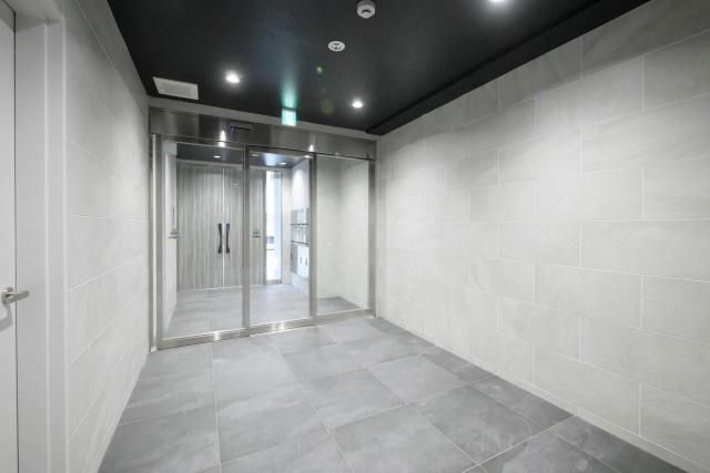 ALZA京町堀のロビー