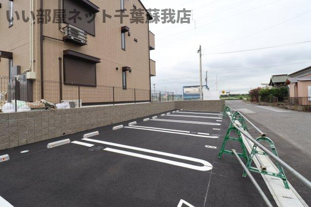 パストラルの駐車場|駐車場に車を止められます