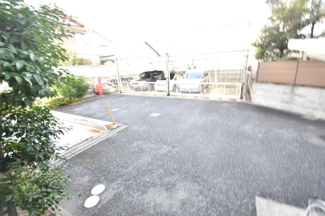 芦屋三木マンションの駐車場