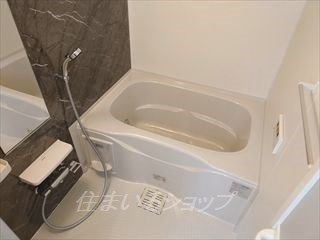 広島市安佐北区三入６丁目のアパートの浴室|追い焚き・浴室暖房乾燥機あり
