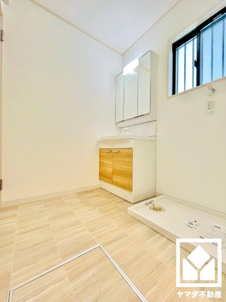 伏見区久我御旅町　31期　16号地の洗面所