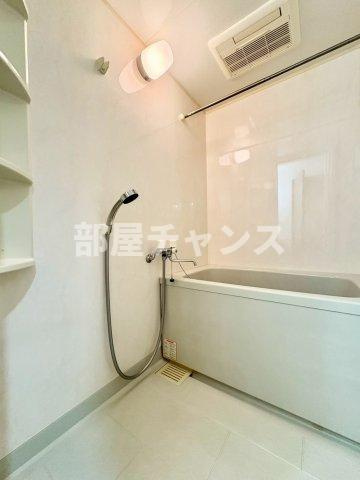 アルフィーレ新栄の浴室