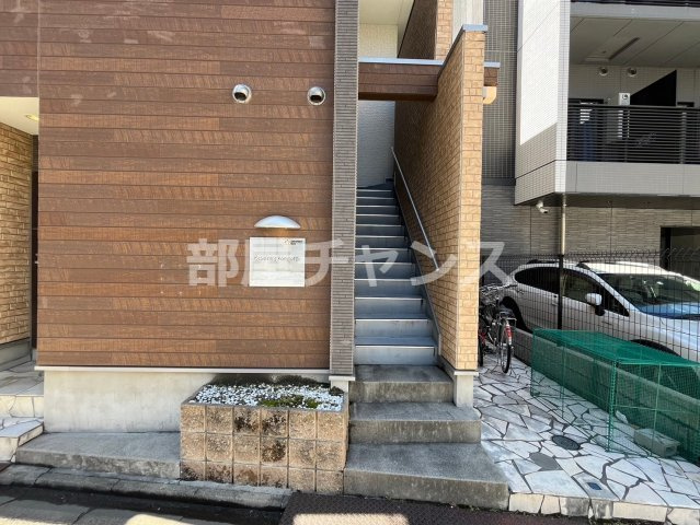 Residence Kamimaezuのエントランス