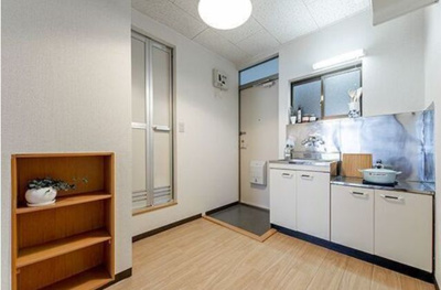 【キッチン】 | サルヴァトーレ