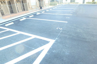 敷地内駐車場（要空き確認）