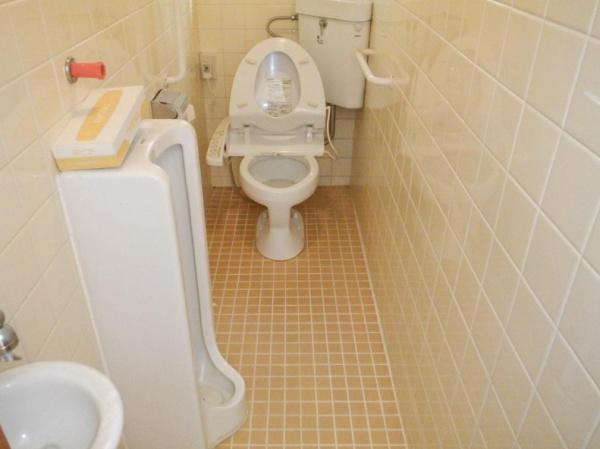 紀の川市粉河　中古戸建のトイレ