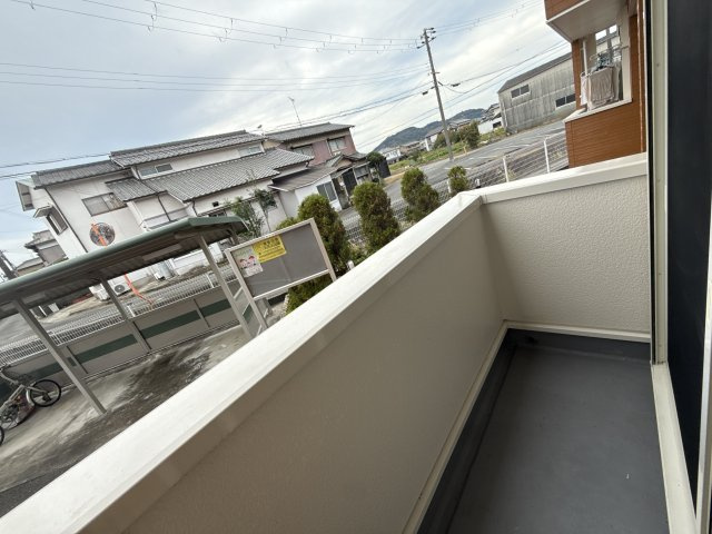 プラム・ジェルメのバルコニー