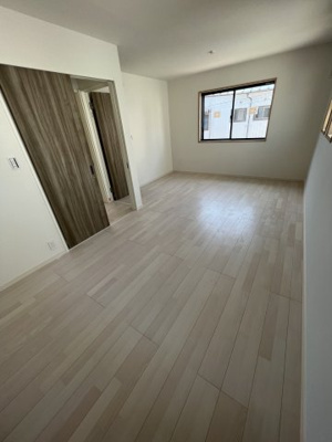 【洋室】 | 役知町貸家