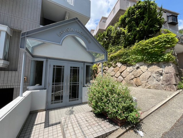 ラビスタ長峰のエントランス