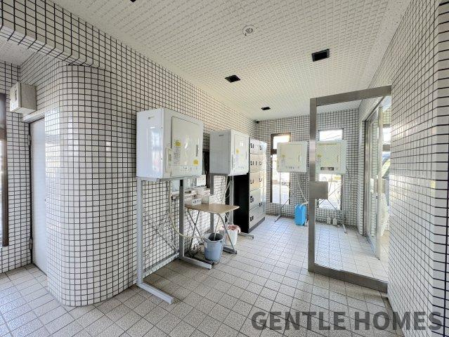 アムール板付のエントランス