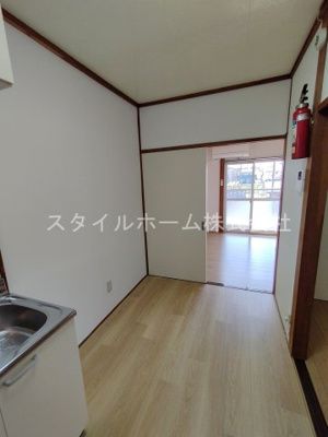 【居間・リビング】 | 牛川グリーンハイツ