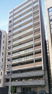 プレサンス丸の内城雅の外観