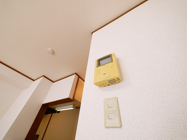 メゾン・インフィニティーのエントランス|人気のモニターフォン完備