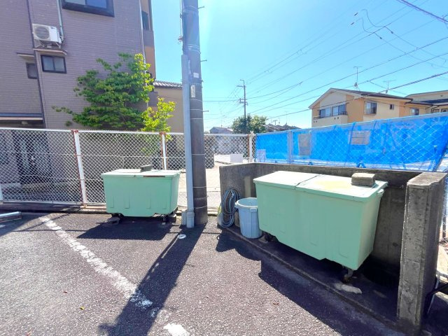 椥辻駅徒歩１４分★６階建マンション２階部分の南東角住戸★南向き３ＬＤＫ★ライオンズマンション山科大宅のその他共用部分|ゴミ収集所