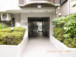 【エントランス】