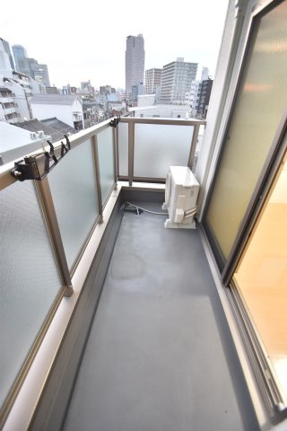大阪市城東区鴫野西３丁目の賃貸マンションのバルコニー