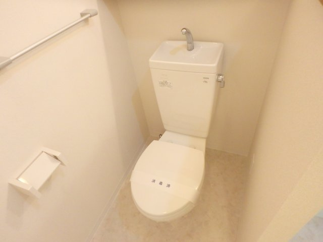 【トイレ】 | ディアコート西宮北口 | 清潔感のあるトイレです
