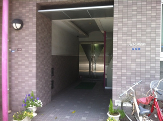 【エントランス】