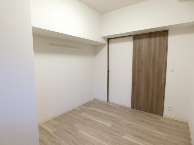 【洋室】 | プレサンス四天王寺