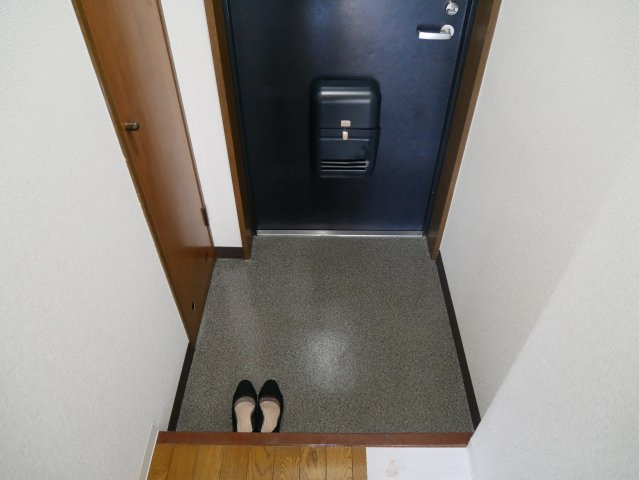 【玄関】 | コーポラスたつみ