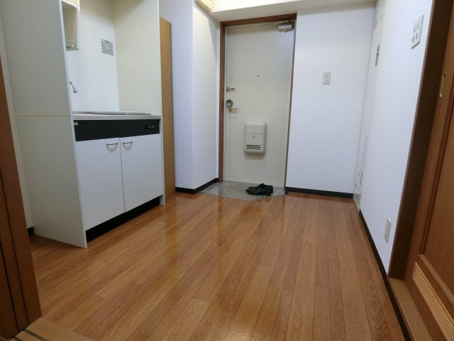 【居間・リビング】 | ラルーチェ逢阪