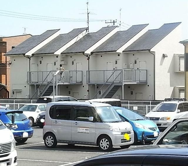 グルニエ南行徳のエントランス