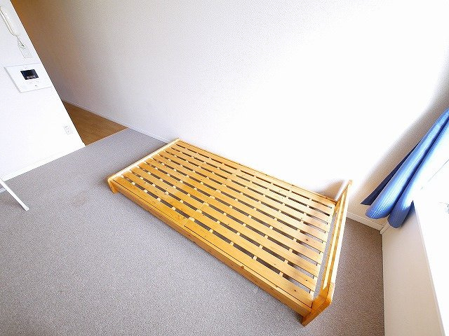 レオパレスＲ１６９ＳＡＫＵＲＡＩの洋室|広々とした洋室です