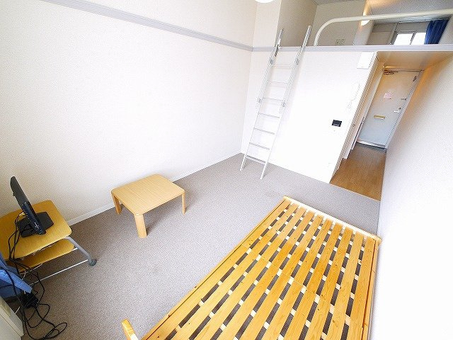 レオパレスＲ１６９ＳＡＫＵＲＡＩの居間・リビング|ゆったり過ごせる居間