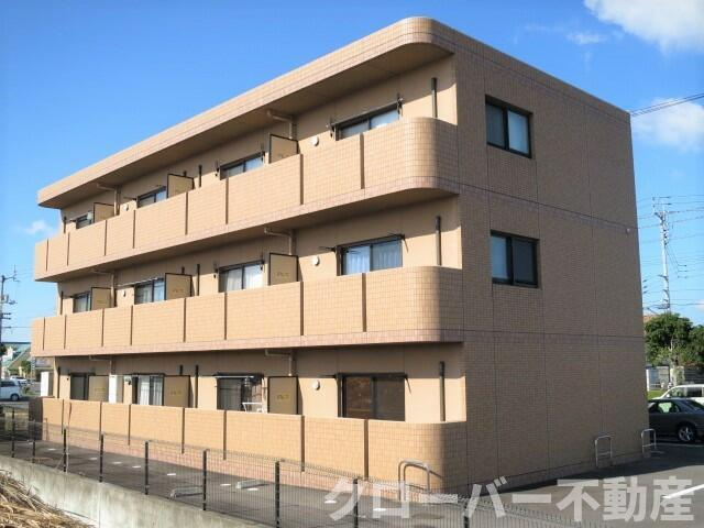 マリベール山北の外観|タイル張りのきれいな外観