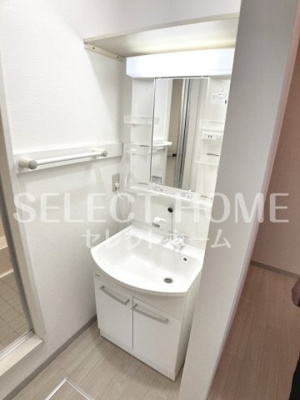 【独立洗面台】 | フレマリールのぞみＡ | 朝の支度にも助かる、独立の洗髪洗面化粧台