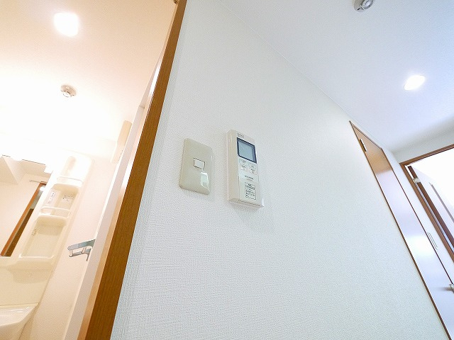 ヴァンセットモネの設備|電気温水器リモコン