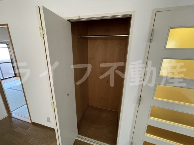 デルニエアンのその他