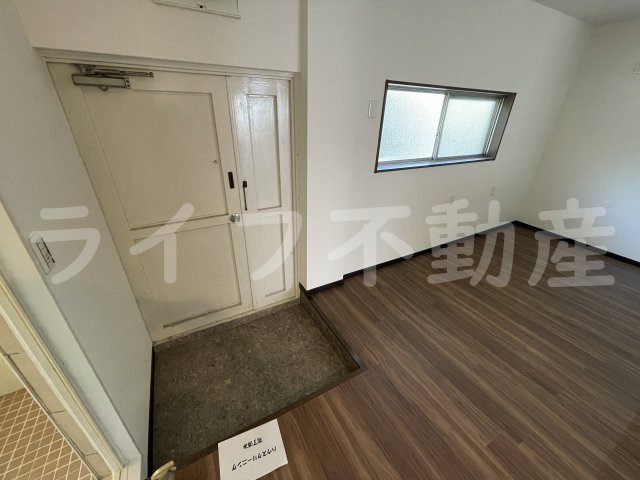 寿マンションの玄関|落ち着いた玄関です