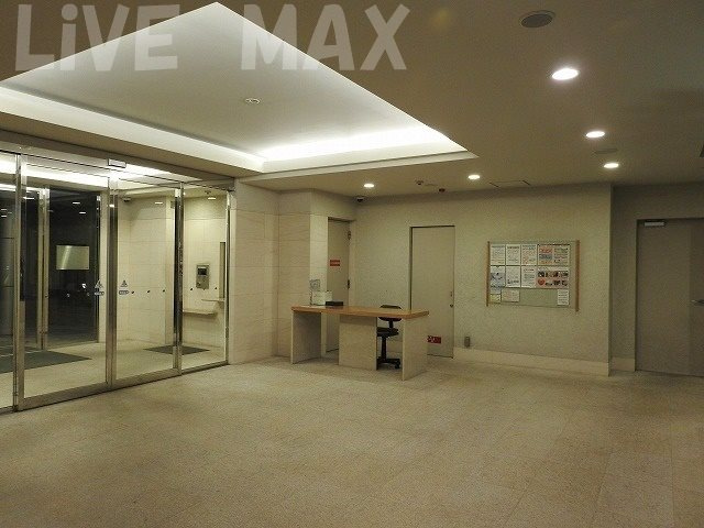 【ロビー】サヴォイマキシマイズ博多ステーション