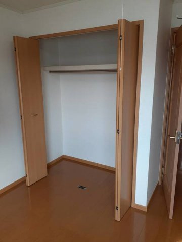 ヴィラ　スクエアＥの収納|小物を収納するのに便利です